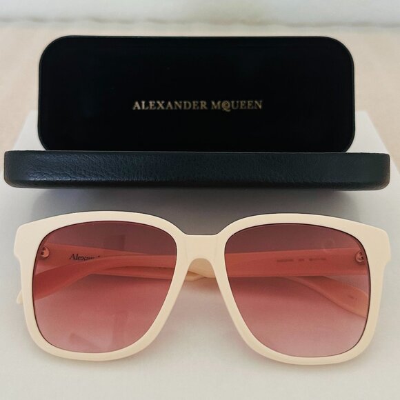 π― Authentic ποΈ Alexander McQueen 56MM D-Frame Square Sunglasses, White Color - Picture 6 of 12